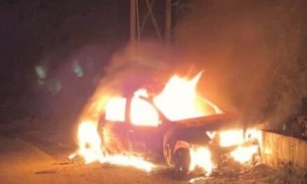 Yellapur: Car Rams into Compound Wall, Catches Fire-  Occupants Escape Unhurt