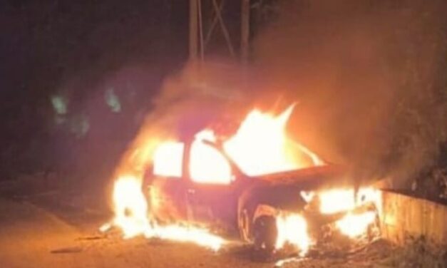 Yellapur: Car Rams into Compound Wall, Catches Fire-  Occupants Escape Unhurt