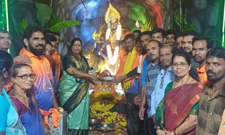 Navratri: Rupali S. Naik Offers Prayers at Temples in Karwar and Ankola